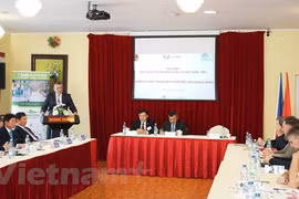 Fortalecen cooperación económica Vietnam y la República Checa