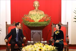 De visita en Vietnam presidente de la Fundación Soong Ching Ling