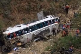 Mueren al menos 16 personas tras accidente de tránsito en Myanmar