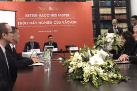Cooperan Vietnam y Reino Unido en producción de vacunas contra gripe aviar y rabia