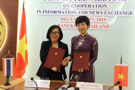 Impulsan la VNA y entidad de Tailandia cooperación en producción de informaciones para el exterior