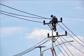 Proyecta Indonesia concluir electrificación completa en 2020