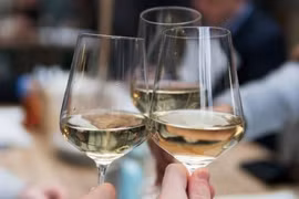 Perfecciona Vietnam políticas sobre el consumo de bebidas alcohólicas