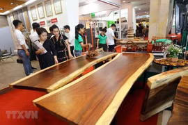 Participan 450 empresas en exposición del sector de construcción en Hanoi