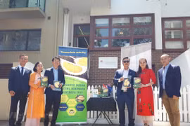 Promociona Vietnam su durián en Australia con muestras itinerantes