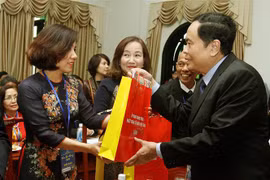 FPV continúa forjando vínculos entre vietnamitas en ultramar y la patria