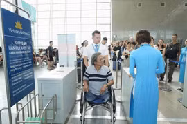 Lanza Vietnam Airlines formulario en línea de registro de servicios especiales