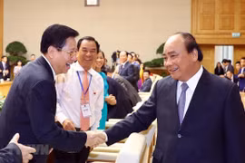 Destaca primer ministro vietnamita importancia del sector privado en la economía nacional 