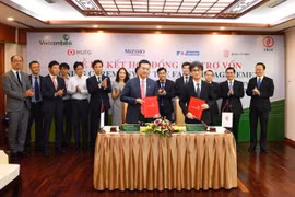 Bancos de Vietnam y Japón firman contrato para proyectos de energía renovable