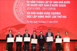 Honran a Comité Estatal de labores relativas a vietnamitas residentes en ultramar
