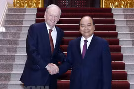 Recibe primer ministro de Vietnam a expremier canadiense Jean Chretien