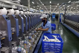 Pronostican reducción de deudas públicas de Vietnam