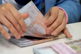 Bancos de Tailandia reducen tasas de interés de préstamos