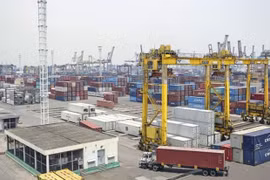 Modificará Indonesia decretos para impulsar el comercio y las inversiones