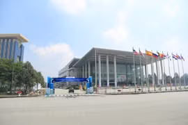 Provincia vietnamita de Binh Duong y Banco Asiático discuten cooperación en construcción de urbes inteligentes
