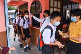 Tailandia permitirá mañana reabrir escuelas