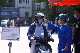 Alaba periodista indonesio estrategia de Vietnam en lucha contra el COVID-19