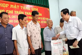 Destacan aportes de vietnamitas en ultramar al desarrollo de país de origen