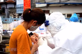 Alaban logros y apoyo de Vietnam a otros países para frenar COVID-19