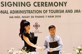 Supermodelo internacional producirá programa televisivo para promover el turismo en Vietnam