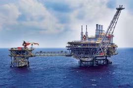 Indonesia emite políticas financieras en apoyo al sector de petróleo