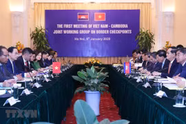 Vietnam y Camboya buscan mejorar sistema de puertas fronterizas