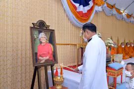 Tailandia conmemora el natalicio de la difunta Princesa Srinagarindra