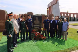 Honran en Moscú a exjefe del grupo de expertos militares soviéticos en Vietnam