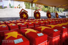 Rinden homenaje póstumo a 262 soldados vietnamitas caídos en Camboya