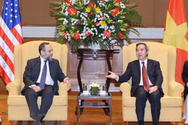 Vietnam reitera disposición de agilizar lazos con Estados Unidos en infraestructura y energía 