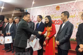 Vietnamitas en ultramar se reúnen en ocasión del Tet 2020