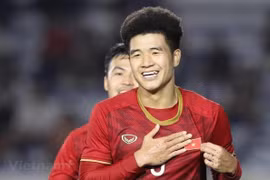 Otros dos futbolistas vietnamitas participan en campaña de AFC contra el COVID-19 