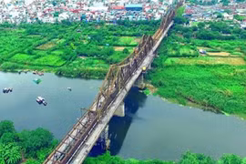 Recorridos turísticos en helicóptero ofrece la mejor vista de Hanoi y el Delta del Río Rojo