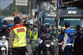 Indonesia levanta restricciones en transporte de pasajeros