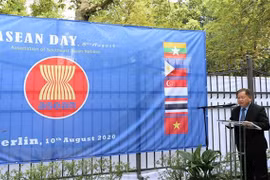 Laos aprecia solidaridad y cohesión integral de ASEAN