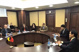 Vietnam y Ucrania fortalecen nexos de cooperación comercial