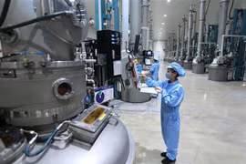 Vietnam atrae más de 18 mil millones de dólares de inversión extranjera directa