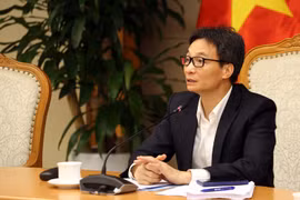  Expertos de Vietnam contribuyen a perfeccionar documentos para el XIII Congreso partidista