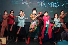 Joven artista vietnamita renueva canto popular con ritmos modernos 
