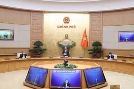 Premier vietnamita insta a mayores esfuerzos para evitar colapso económico