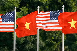 Senador estadounidense destaca significado de aniversario de nexos con Vietnam