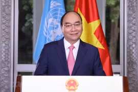Premier de Vietnam pide promover cooperación internacional para repeler el COVID-19