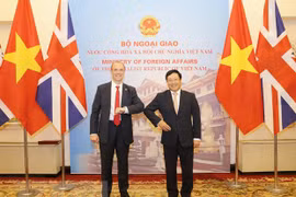 Esbozan Vietnam y Reino Unido trayectoria de asociación estratégica bilateral en 10 años 