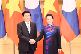 Reafirma máxima legisladora de Vietnam apoyo a nexos con Laos 