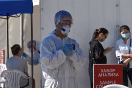 Vietnam dona materiales médicas a Kazajstán para hacer frente al COVID-19
