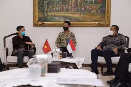 Corroboran Vietnam e Indonesia cooperación marítima y pesquera 