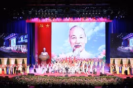 Partidos de Laos y Cuba felicitan al PCV por aniversario de natalicio del Presidente Ho Chi Minh