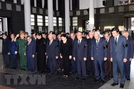 Rinden en Vietnam homenaje póstumo a veterano legislador Vu Mao