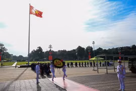 Autoridades de Hanoi rinden homenaje a fundador de la capital