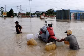 Camboya: Zonas limítrofes con Tailandia sufren inundaciones graves